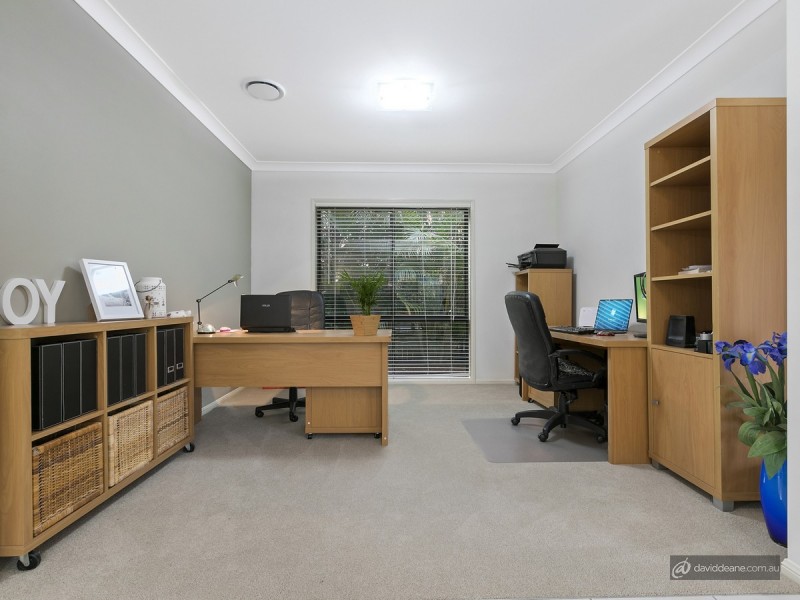 18 Avondale Road, Warner QLD 4500