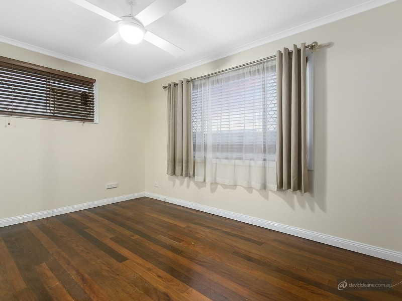 369 Leitchs Road, Strathpine QLD 4500