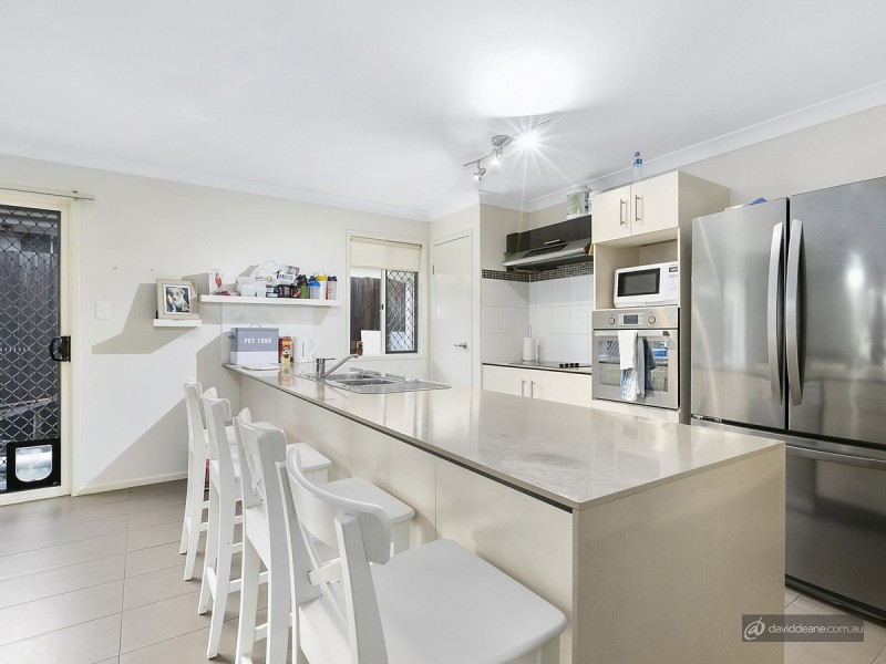 12 Castlewellan Circuit, Warner QLD 4500