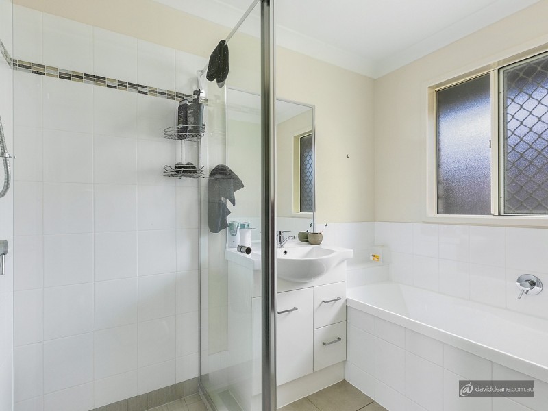 12 Castlewellan Circuit, Warner QLD 4500