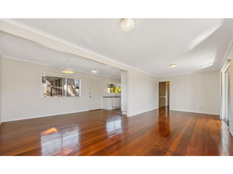 1 Buckingham Street East, Strathpine QLD 4500