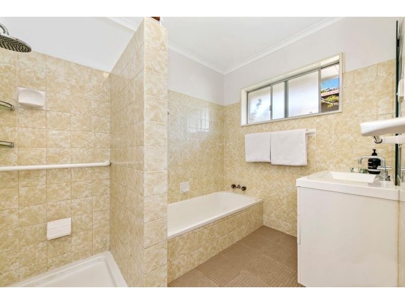 1 Buckingham Street East, Strathpine QLD 4500