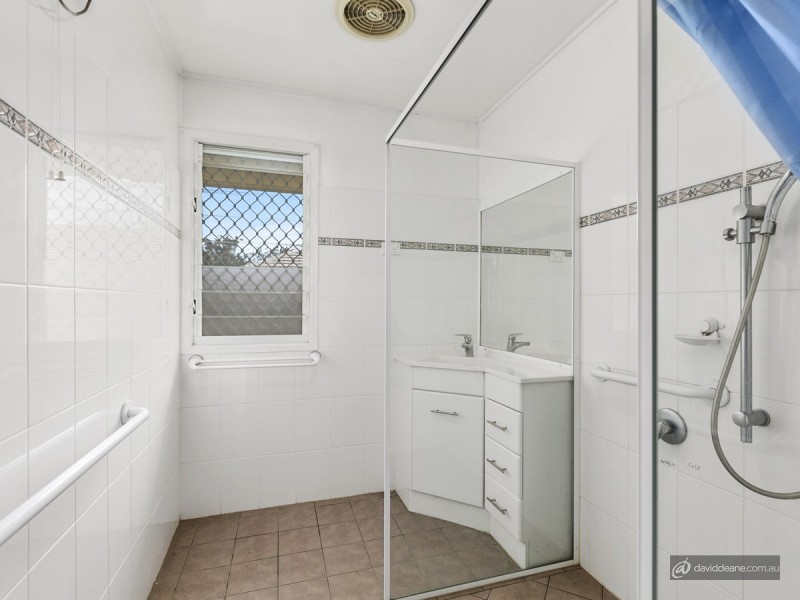 4 Windrest Street, Strathpine QLD 4500