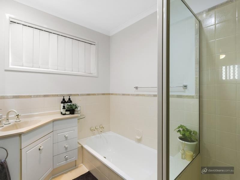 24 Brooks Road, Bray Park QLD 4500