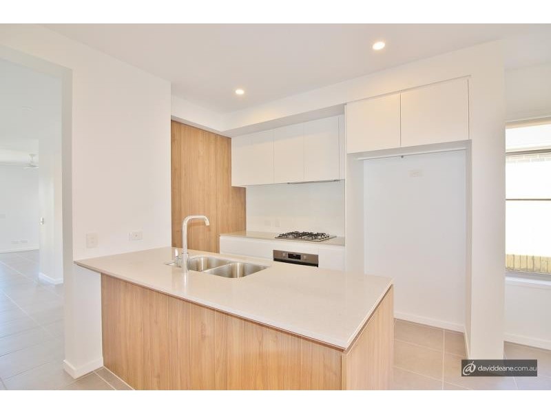 76 Grahams Road, Strathpine QLD 4500