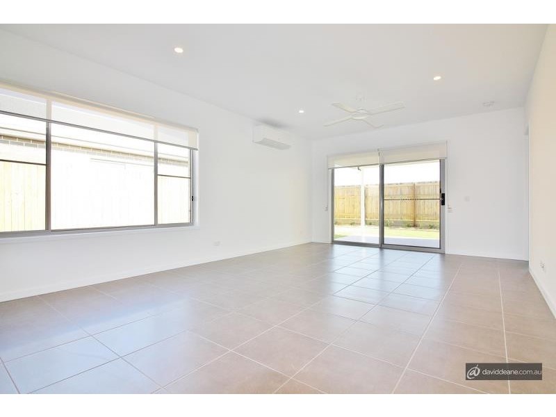 76 Grahams Road, Strathpine QLD 4500