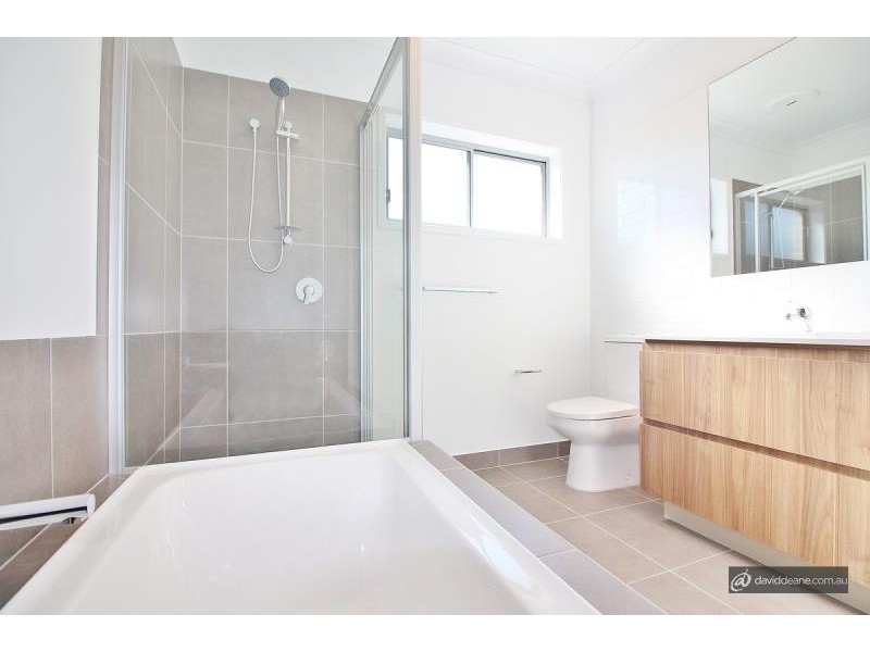 76 Grahams Road, Strathpine QLD 4500