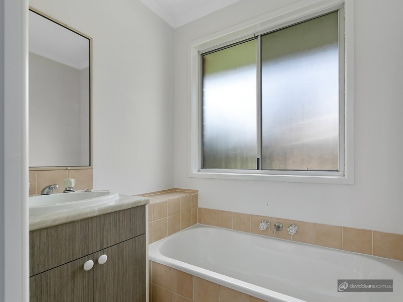 7 Gwendoline Court, Bray Park QLD 4500