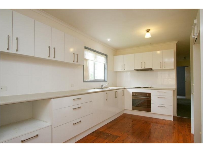 15 Illoura St, Petrie QLD 4502