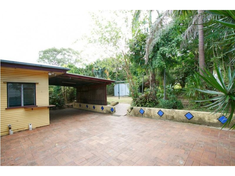 23 Joora Ave, Petrie QLD 4502