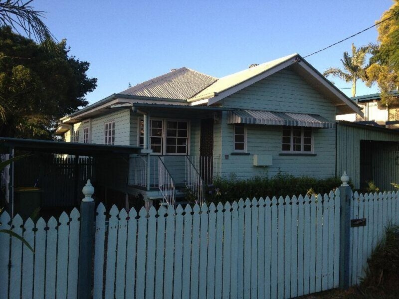 11 Hedge Street, Strathpine QLD 4500