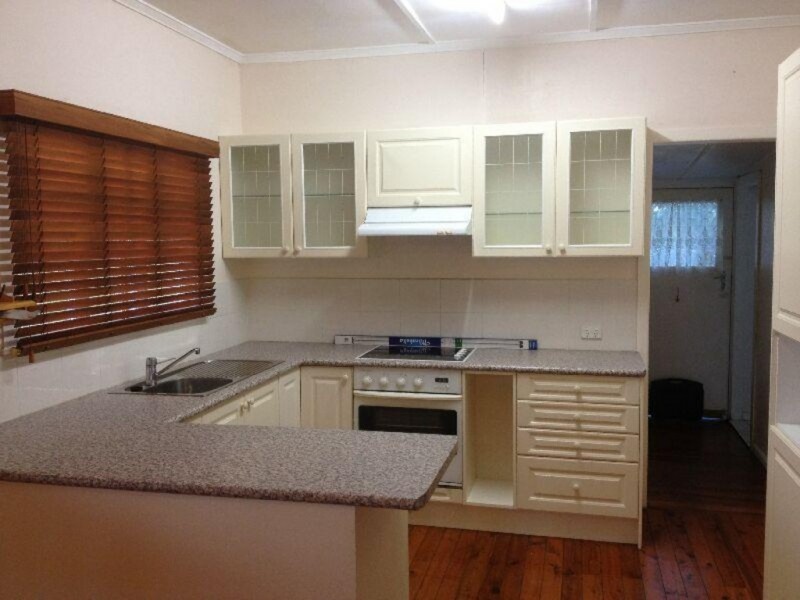11 Hedge Street, Strathpine QLD 4500