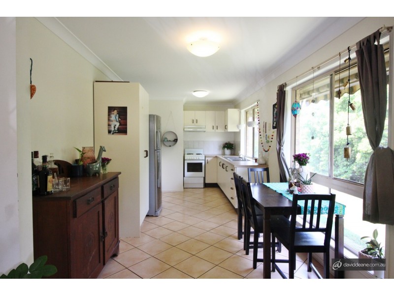 6 Frangipani Court, Kallangur QLD 4503