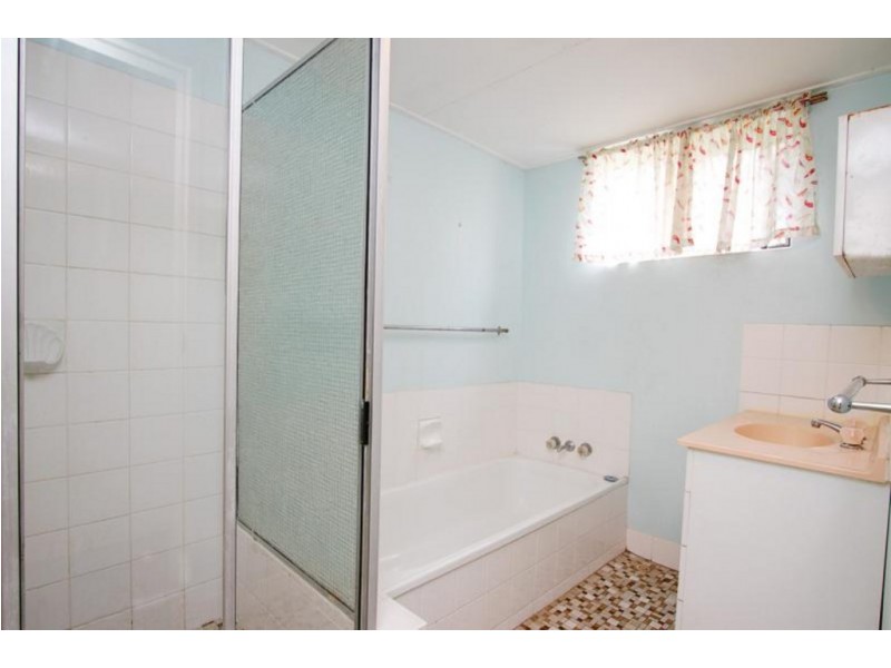 1/122 Leckie Rd, Kedron QLD 4031