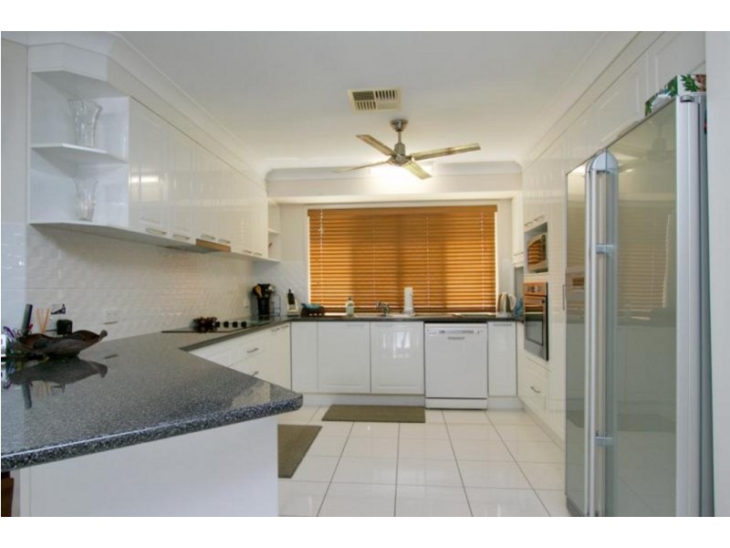 9 Mondial Dve, Warner QLD 4500