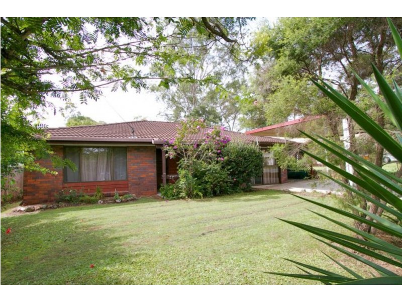 19 Belrose Ave, Petrie QLD 4502