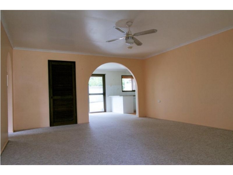 19 Belrose Ave, Petrie QLD 4502