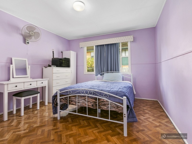 4 Windrest Street, Strathpine QLD 4500