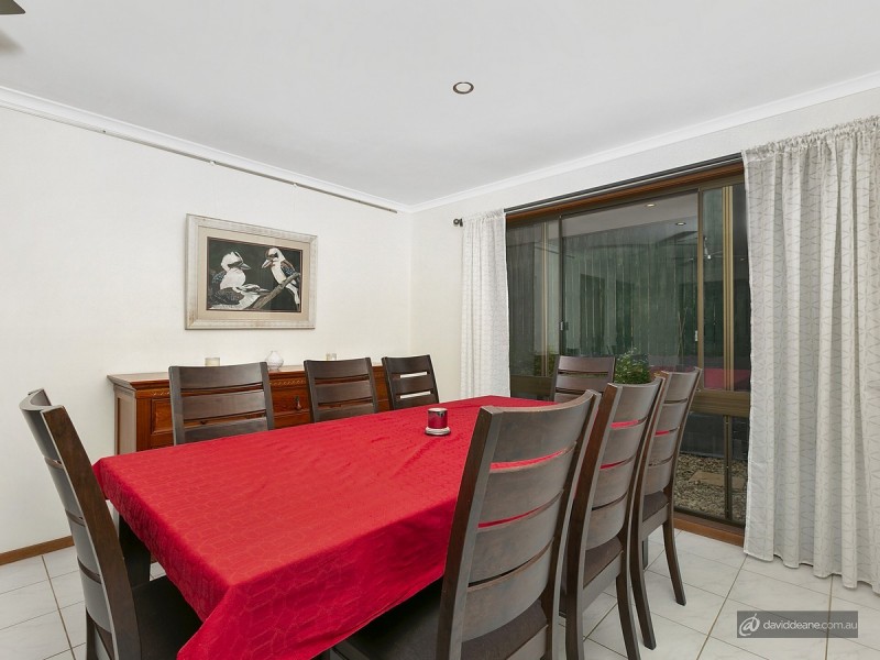 7 Pedder Court, Petrie QLD 4502