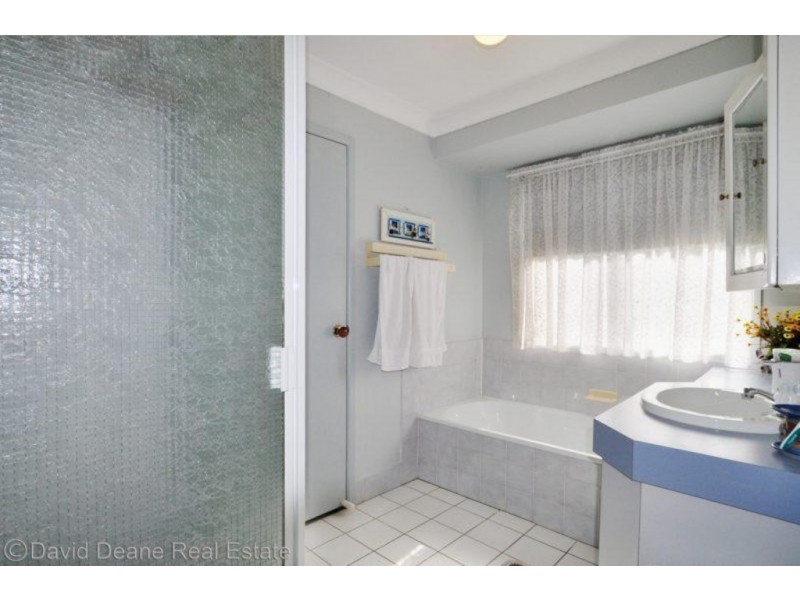 46 Rosebrook St, Kallangur QLD 4503