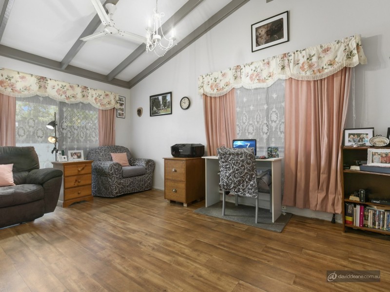 26 Livingstone Street, Strathpine QLD 4500