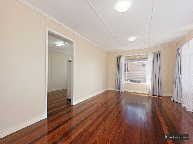 24 Tulip Street, Lawnton QLD 4501