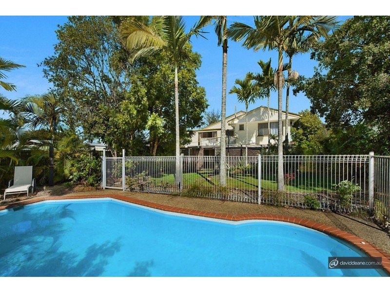 27 Twenty First Avenue, Brighton QLD 4017