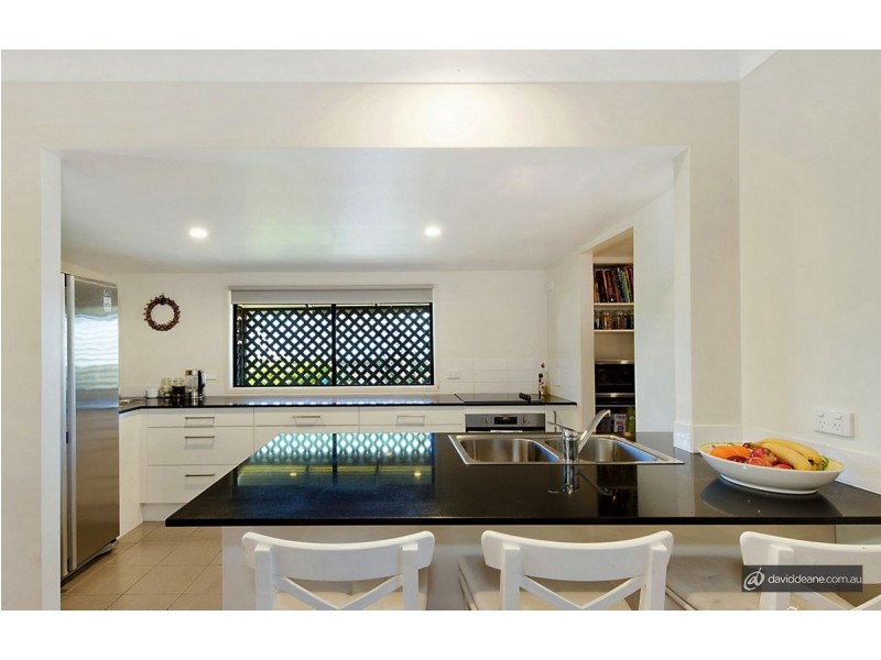 27 Twenty First Avenue, Brighton QLD 4017