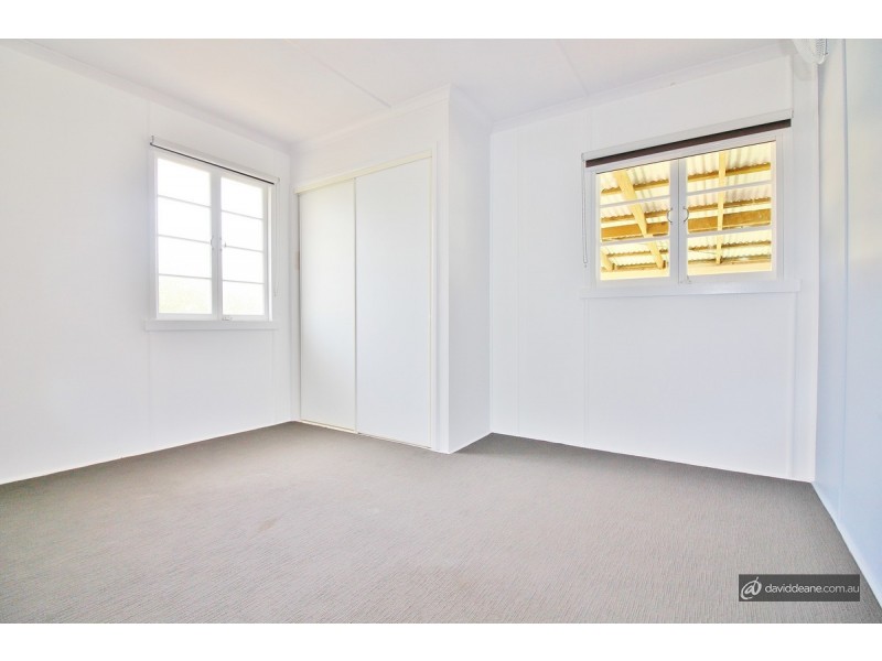 11 Peter Street, Strathpine QLD 4500