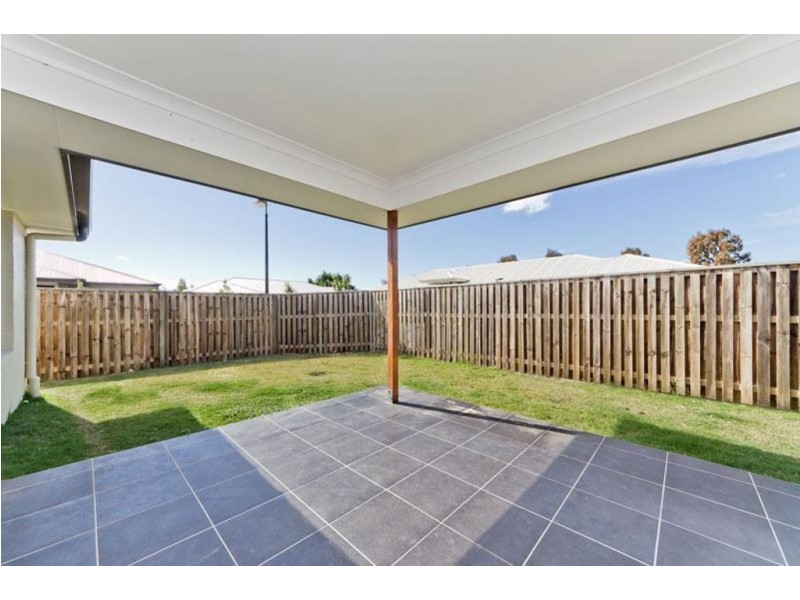 5 Central Green Dr, Narangba QLD 4504