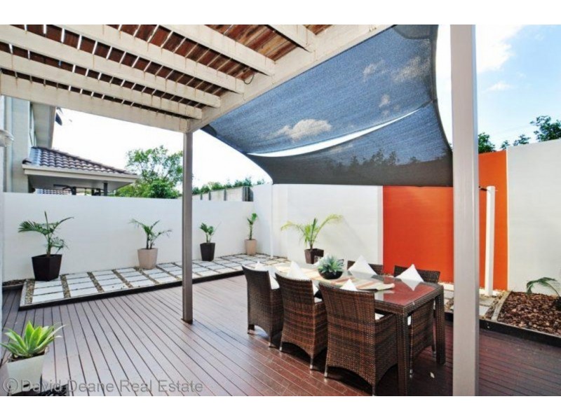 24/6 Myrtle Cres, Bridgeman Downs QLD 4035