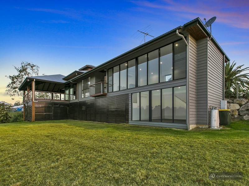 10 Oxbow Crescent, Lawnton QLD 4501