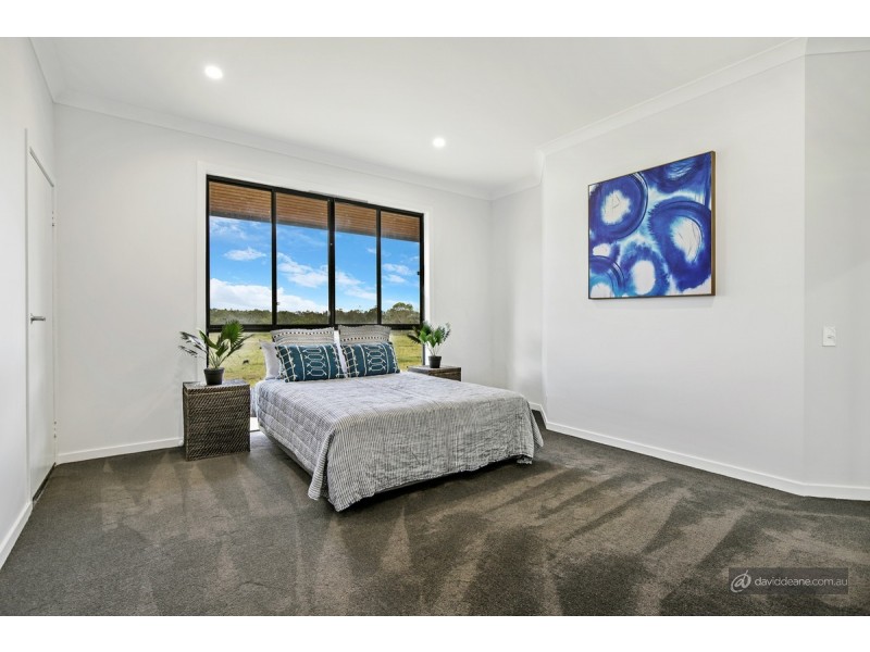 10 Oxbow Crescent, Lawnton QLD 4501