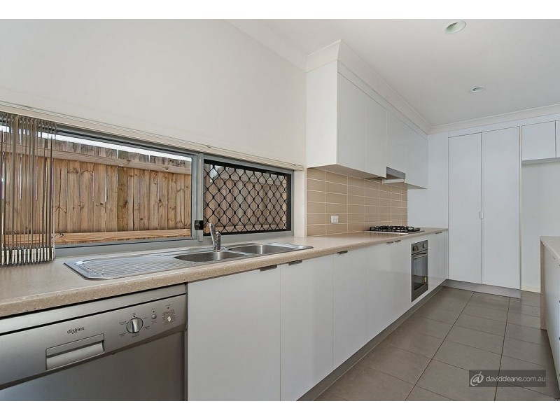 4 Bellthorpe Circuit, Kallangur QLD 4503