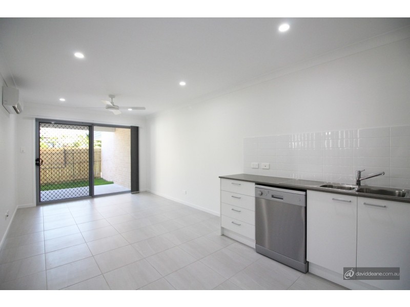 2/1 Boyce Street, Margate QLD 4019