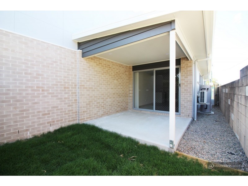 2/1 Boyce Street, Margate QLD 4019