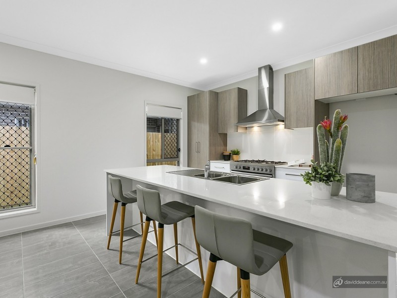 9 Creekview Court, Lawnton QLD 4501