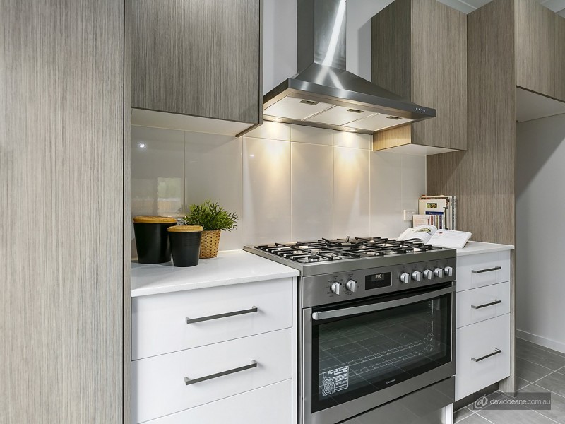 9 Creekview Court, Lawnton QLD 4501