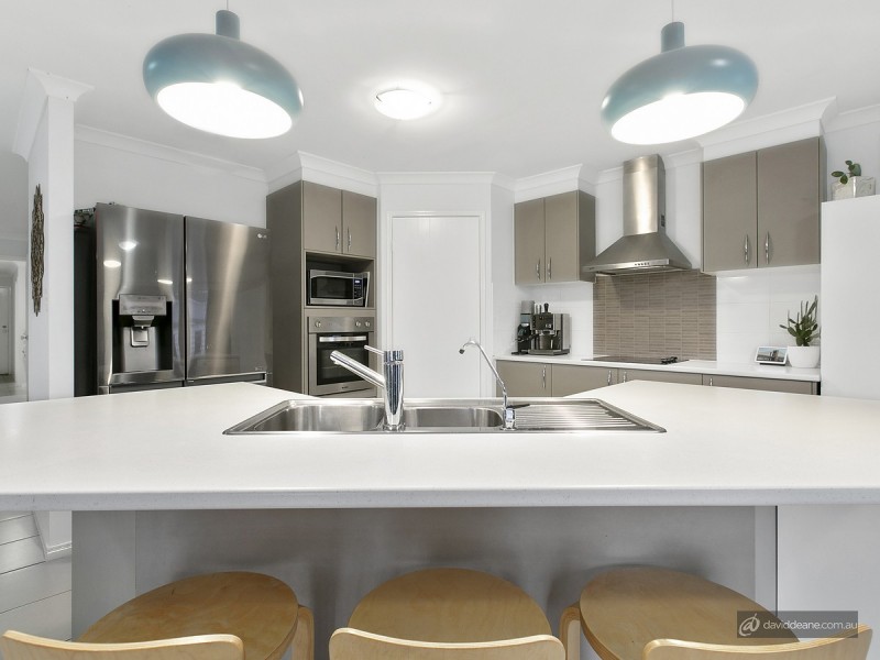 12 Charles Court, Joyner QLD 4500