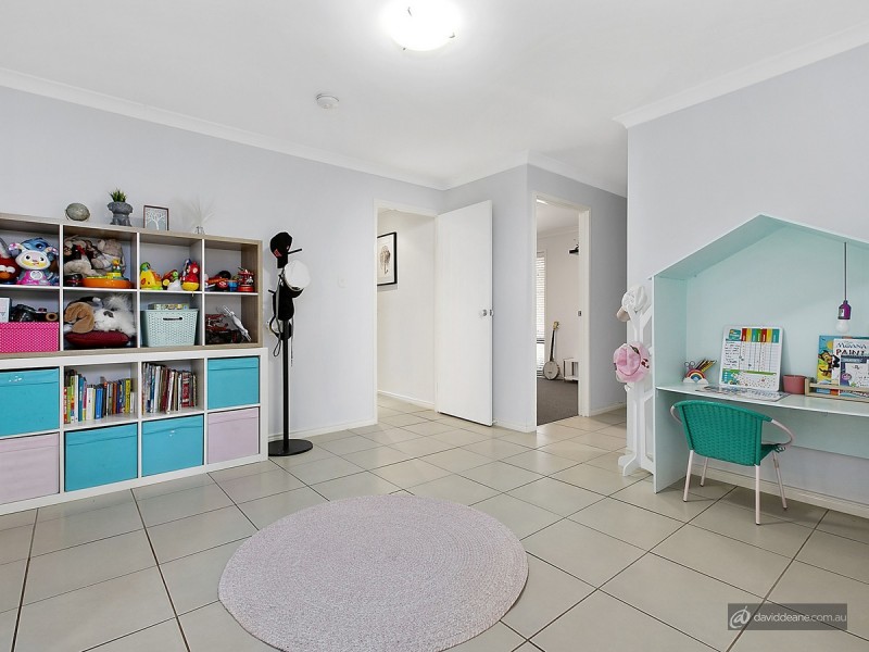 12 Charles Court, Joyner QLD 4500