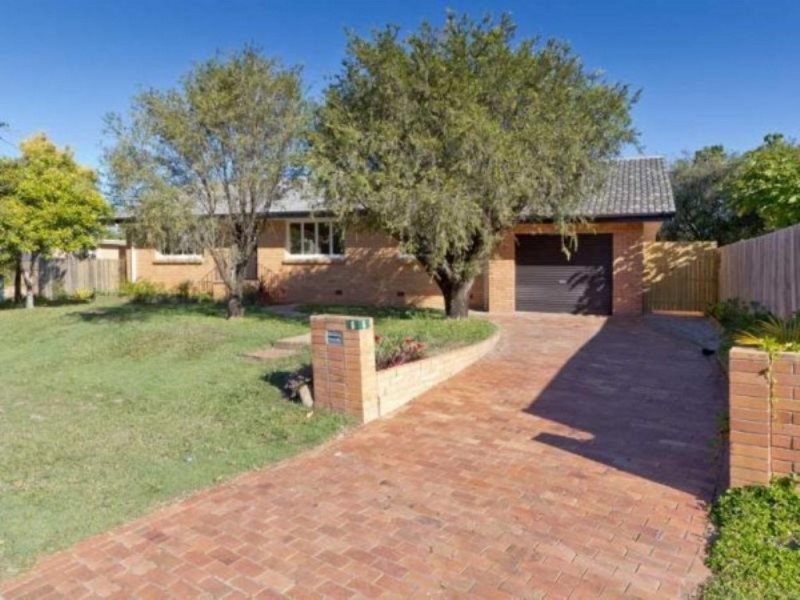 6 Lord Byron Pde, Strathpine QLD 4500