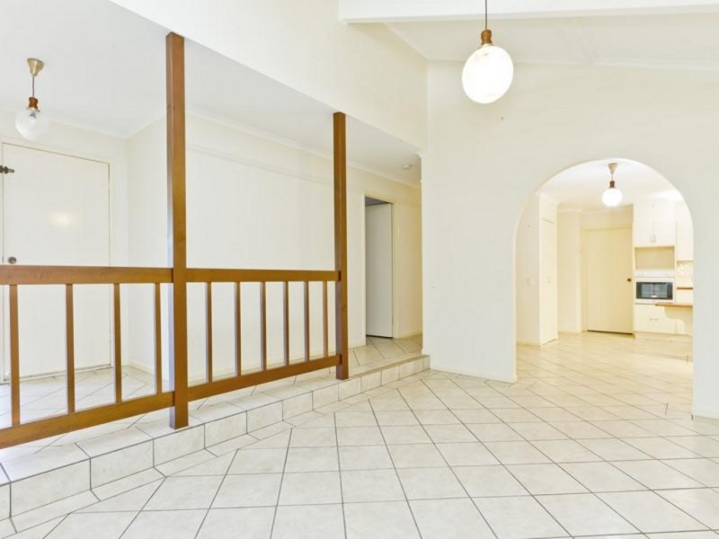 16 Brennan Pde, Strathpine QLD 4500