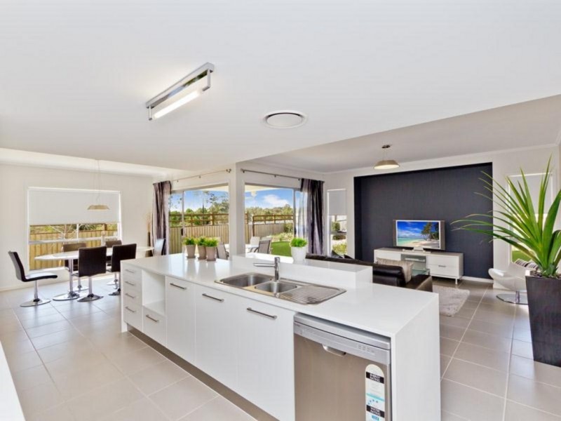 58 Como Court, Warner QLD 4500