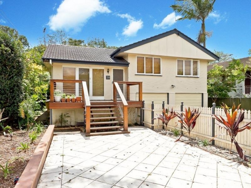 39 Fox Street, Strathpine QLD 4500