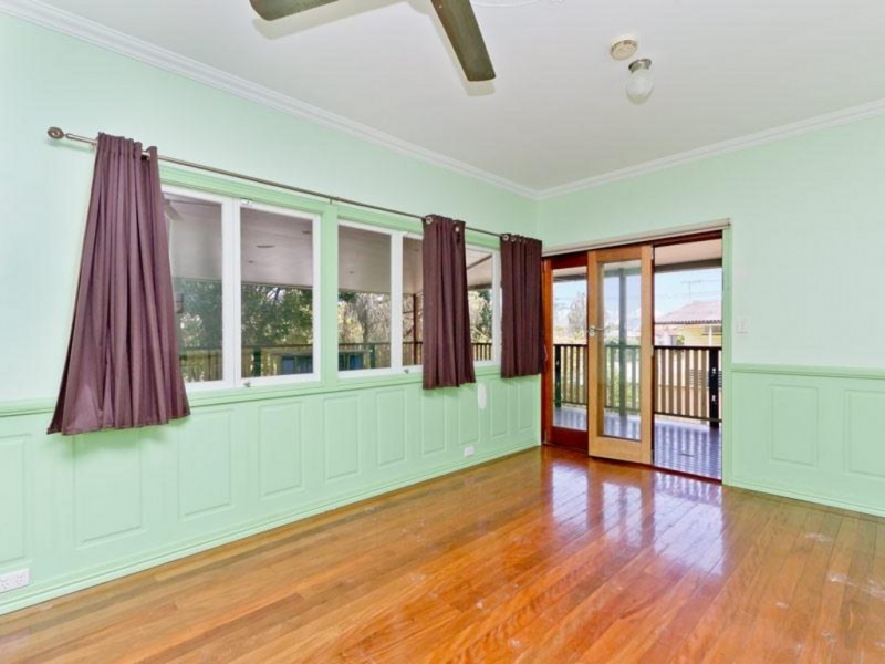 27 Bray Road, Lawnton QLD 4501