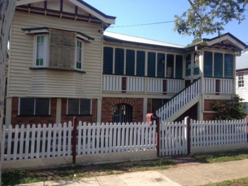 19 Park Road, Wooloowin QLD 4030