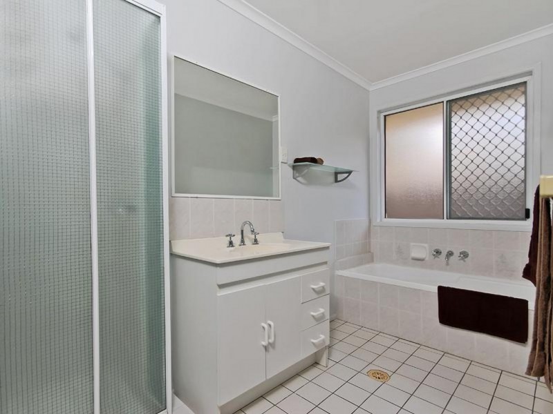 54 Balcara Ave, Carseldine QLD 4034