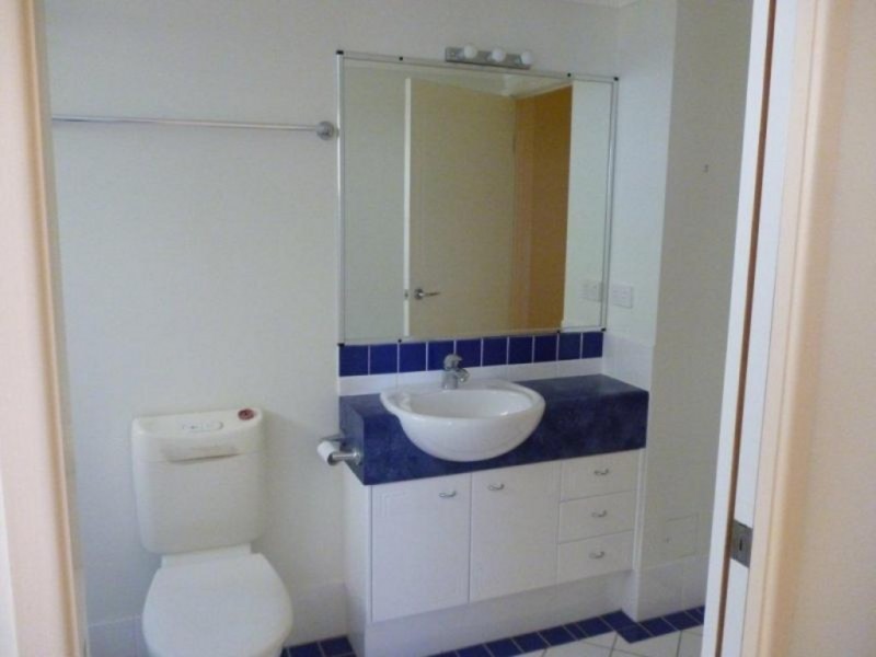 10/93 Marine Pde, Redcliffe QLD 4020