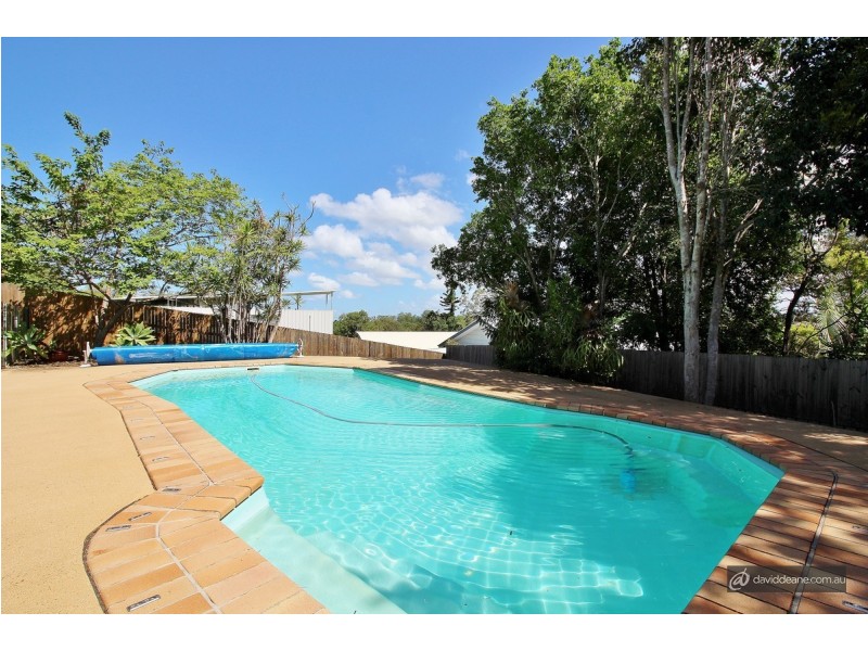 4 Ritchie Court, Petrie QLD 4502