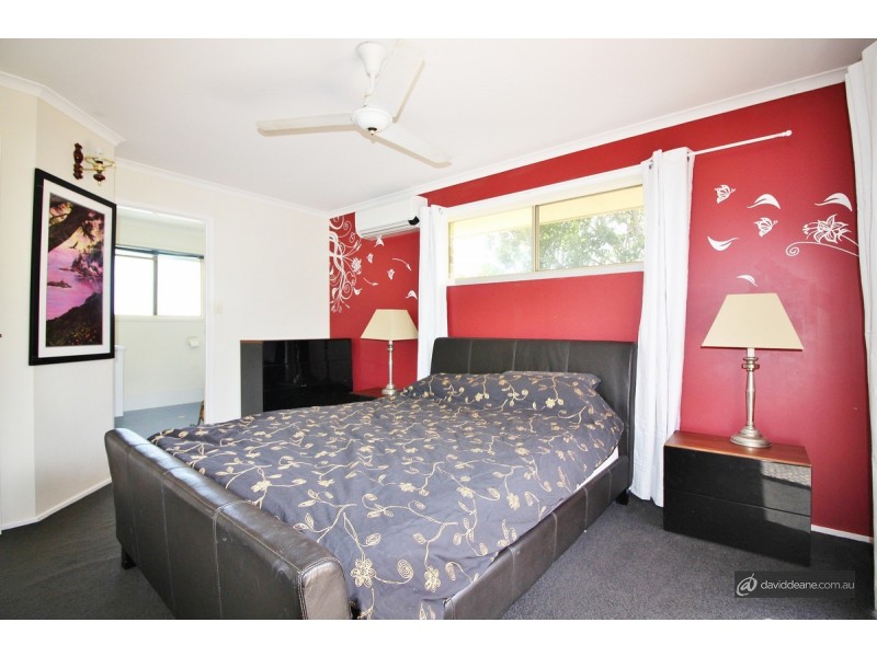 4 Ritchie Court, Petrie QLD 4502